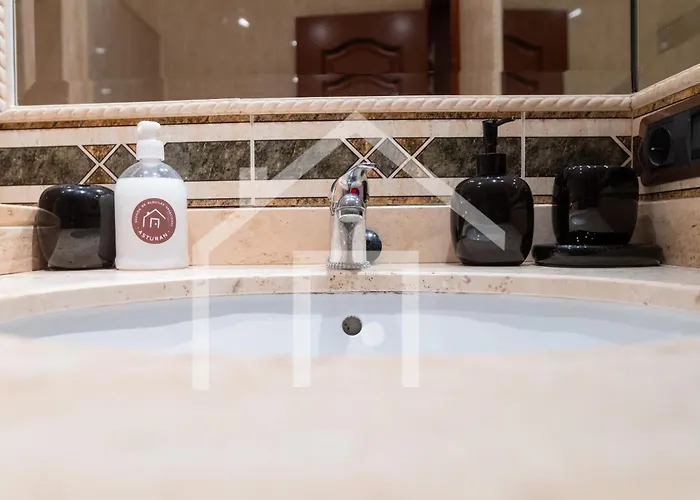 El Cerro - - Casco Antiguo *